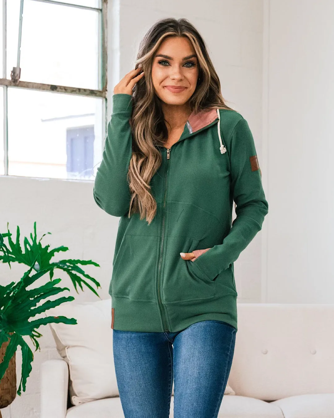 Final Sale: Ampersand Avenue Cozy Full-Zip Sweatshirt – Your Happy Place Essential!