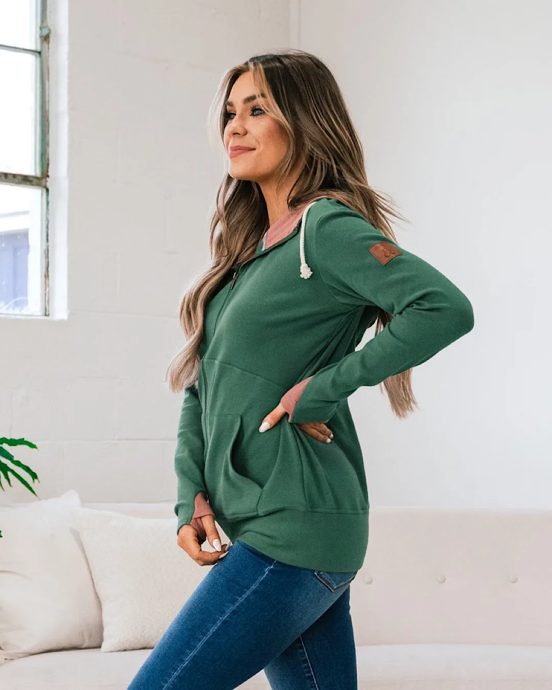 Final Sale: Ampersand Avenue Cozy Full-Zip Sweatshirt – Your Happy Place Essential!