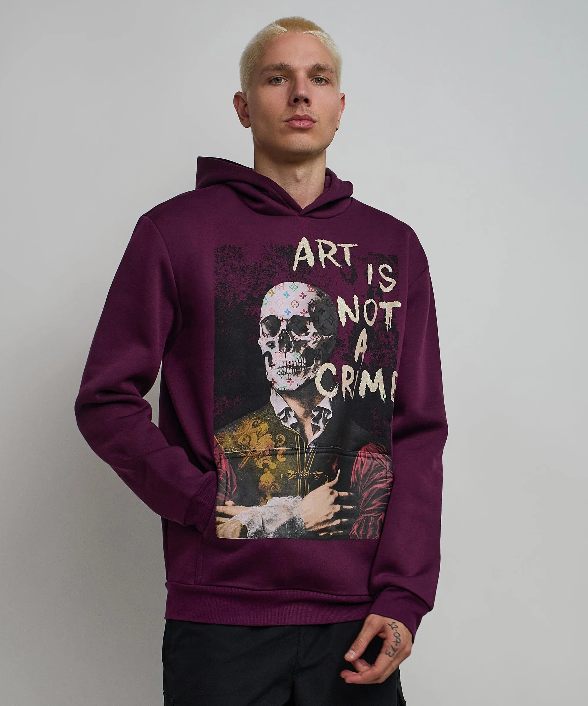 Art Is Not A Crime Graphic Print Hoodie - Burgundy