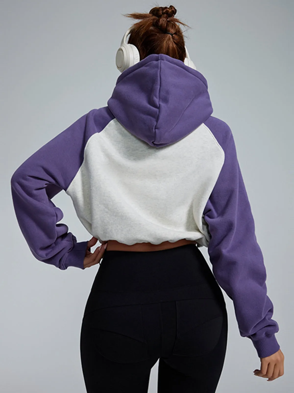 ZASUWA Female Contrast Color Cropped Hoodies